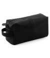 QD879 Quadra NuHide® Wash Bag Black colour image